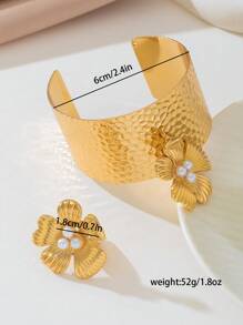 Juego de joyería de mujer con 2 piezas, anillo y pulsera, de diseño elegante y retro vintage con flor de 5 pétalos metálica, en color dorado