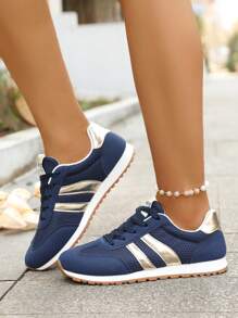 Nouvelles baskets décontractées 2025 à semelle épaisse, vintage pour femmes. Chaussures de sport légères, respirantes et confortables avec lacets. Semelle antidérapante et souple, mode