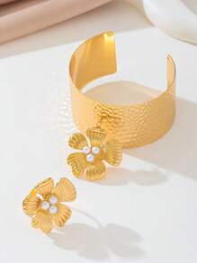 Juego de joyería de mujer con 2 piezas, anillo y pulsera, de diseño elegante y retro vintage con flor de 5 pétalos metálica, en color dorado
