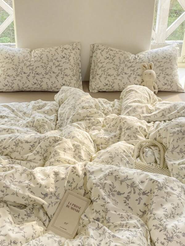 4pcs Floral Duvet Cover Set (1 Duvet Cover + 1 Flat Sheet + 2 Pillow Shams), Fresh Ditsy Floral, Gray Leaves, Solid Color Sheet, Comfortable Touch, Breathable 100% Polyester Fabric, Suitable For All Seasons, Machine Washable