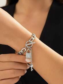 Collar de colgante de llave en forma de candado de cadena punk europeo y americano para mujeres, clásico y de moda, pulsera geométrica con hebilla OT y cadena microincrustada