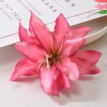 1个度假风仿真花发夹，适合旅行、拍照和各种造型，发饰