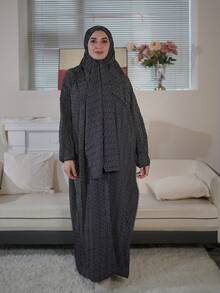 Women's All-In-One Ditsy Floral Printed Woven Abaya Robe, Suitable For All Seasons - Black and White - View 3