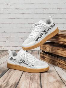 Men's White Fashionable Breathable Casual Sneakers, Lightweight And Durable For Commuting And Walking, With Black & White Leopard Print Trim Design, Suitable For Parties, Celebrations, Holidays, Back To School - White - View 3