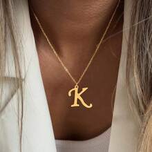 1 pieza Collar con colgante de acero inoxidable con inicial grande clásica y sencilla para mujeres - Amarillo Oro - Ver 1