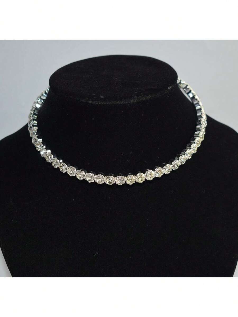 Large Crystal Rhinestone Necklace Collar Clavicle Chain, Fashion Jewelry For Women - Silver - View 1
