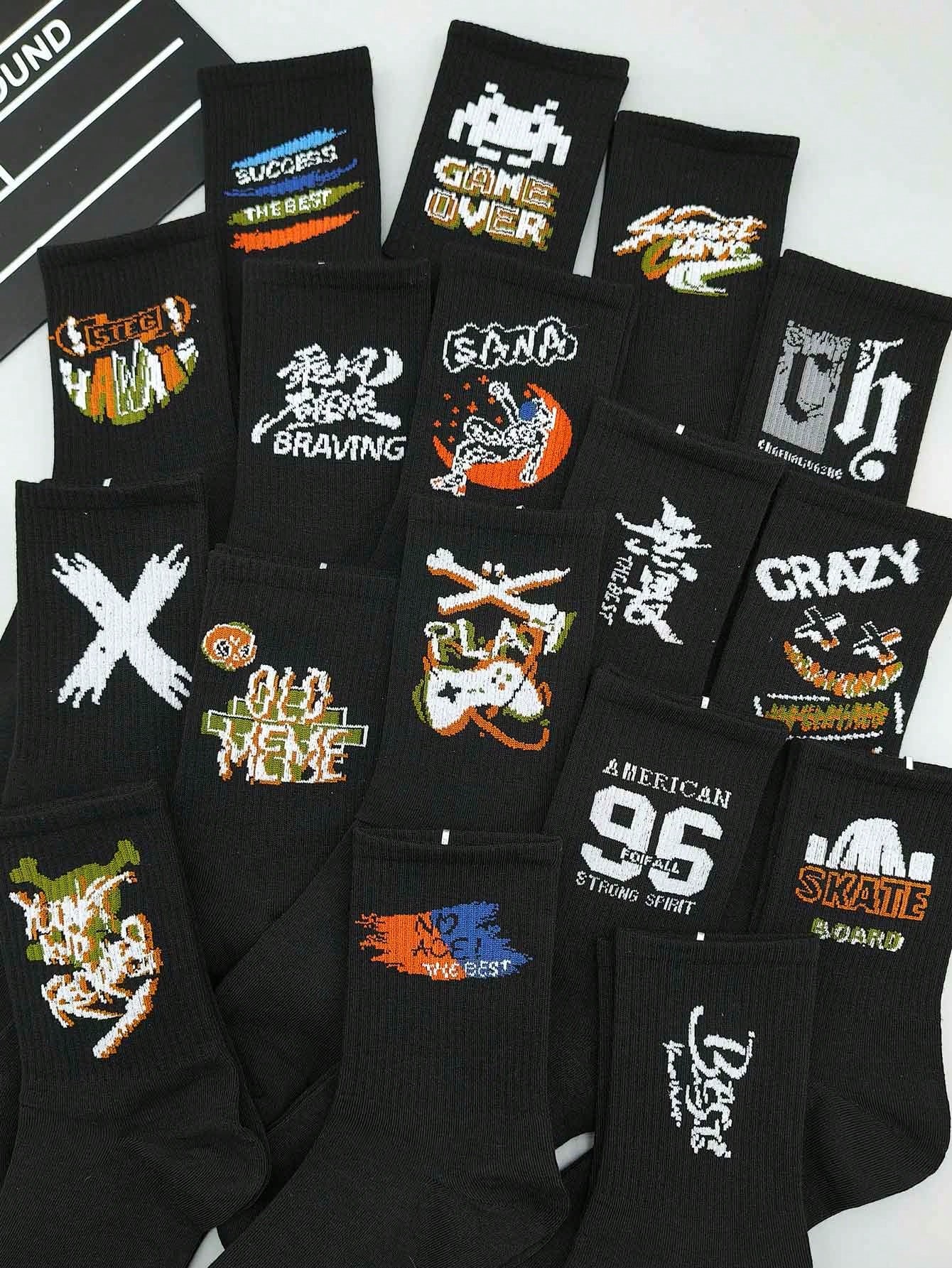 1/5/10 أزواج جوارب رجالية عشوائية بتصميمات الغرافي...