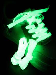 1 Pair Of Luminous Shoelaces, Shoe Accessories, Fashion Supplies For Parties And Dances, Creative Gifts, Shiny Props For Night Running, Flat Fluorescent Shoelaces, Suitable For All Kinds Of Shoes, Couple Gifts, Gifts Friends, Best Friend Gifts, Sister Gifts, Funny Gifts ,Women Gifts,Elastic Shoelaces,Thick Shoelaces,Wide Shoelaces,Stretchy Shoelaces,White Shoelaces,Green Shoelaces