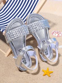 Ein Paar Kinder-Sommerschuhe aus Geflecht, geeignet für Jungen und Mädchen, flache Sandalen für Strand, Zuhause und Reisen, ein Stil den alle Kinder mögen