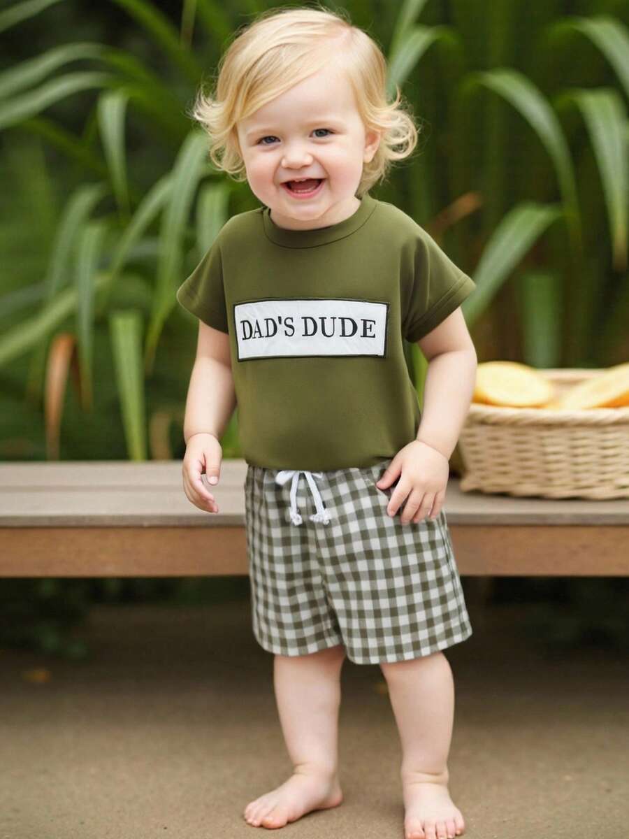 Baby Boy Shorts Set Letter Patch Embroidered Short Sleeve T-Shirts Plaid Elastic Waist Shorts 2 Piece Outfit - 綠色 - 查看 1