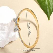 Personalized Fashionable Bow-Shaped With Shinny Stone Bangle Bracelet Jewelry Girls Accessory With Happy Design And Simplicity Gift For Party Friend Gift