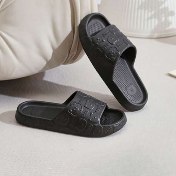 Pantuflas blandas antideslizantes de EVA para mujeres, diseño lindo de oso, adecuadas para uso en el hogar durante el verano