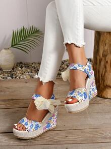 Sandálias femininas com salto plataforma floral - Sola grossa, bico aberto, confortáveis, com lindas estampas florais, adequadas para roupas de praia e casuais na primavera/verão | Sandálias com estampa floral | Sandálias com solado de borracha