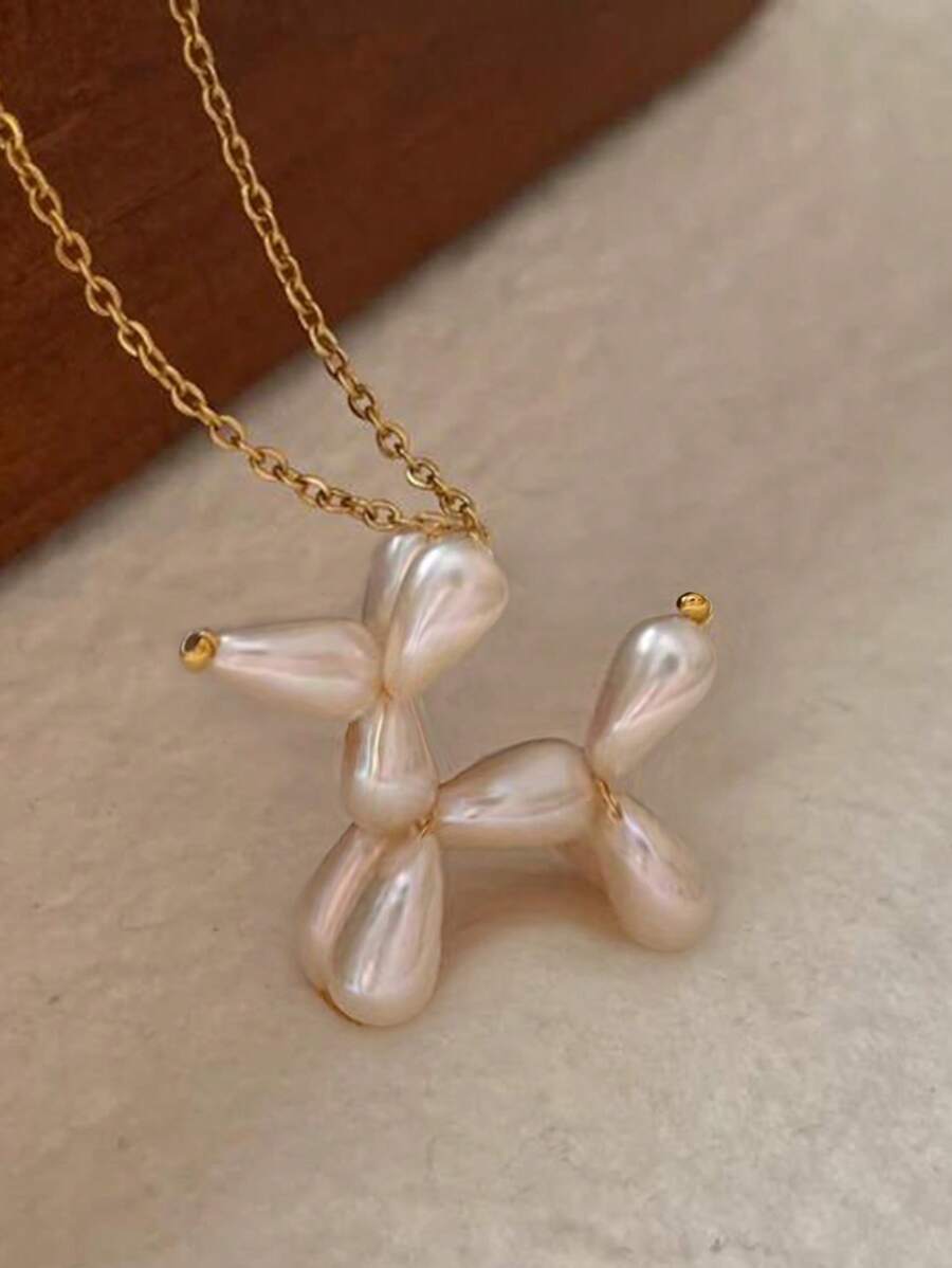 1pc Faux Pearl Puppy Pendant Necklace, Fashionable Copper Gold Color, Suitable For Daily Wear, Parties, Gatherings, Sister's Birthday Gift