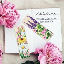 6pcs Floral Cross-Stitch Bookmark DIY Handicraft Kit - Includes Cross-Stitch Designs Of Lavender, Daisy And Other Flowers, With Printed Cross-Stitch Fabrics, Threads, Tools (Random Colors) And Instructions - Suitable For Crafters And Beginners, Can Be Used As Book Marks And Home Decor