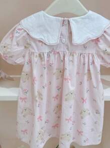 Vestido elegante para meninas com gola redonda bordada e laço, estampa de coelho e floral, estilo moderno, adequado para atividades ao ar livre, festivais, festas, primavera/verão