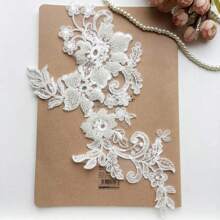 1 Pair Delicate White Embroidered Pearl Flower Cloth Patch, 15.5 * 30 Cm, Decoration For Wedding Dress And Evening Gown