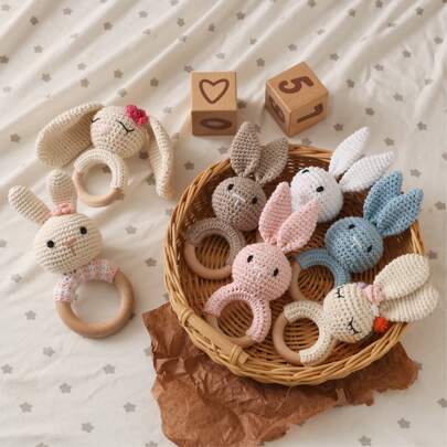 Brinquedo de pelúcia fofo de coelho feito à mão