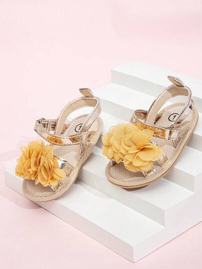 0-1 år gamla flickor blommiga andningsbara halkfria inomhussandaler i gummi, vår/sommar