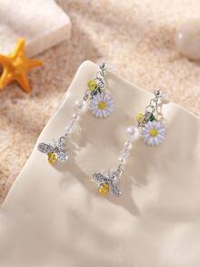 1 par de pendientes con borlas con mariposa, abeja y margarita de perla falsa con estilo pastoral y diamante de imitación, adecuados para uso diario de mujeres, viajes, regalo del Día de la Madre - Multicolor - Ver 12