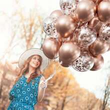 30pcs/Set Shiny Rose Gold Metallic Sequin Or Pearlescent Rose Gold Latex Balloons Pack, Suitable For Bachelorette Party, Birthday, Wedding, Proposal, Mother's Day, Graduation, Halloween, Christmas And Other Indoor/Outdoor Decorations