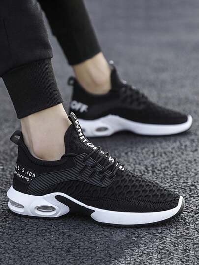 Zapatillas de running de carretera para hombre de color sólido, zapatillas de malla ligeras y transpirables, talón suave y cómodo, diseño de suela elástica antideslizante y de alta amortiguación, adecuadas para caminar, deportes al aire libre, correr, entrenamiento, fitness, fiesta, fiesta, desgaste diario.