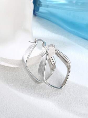 1 pieza Pendientes de aro cuadrados retorcidos chapados en oro blanco de plata de ley 925 con acabado mate, aptos para uso diario de mujeres