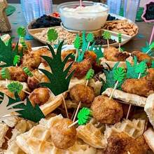 20/50/100/200pcs Monstera Leaf Design Fruit Picks, Party Decor Toothpicks, Hawaiian Bamboo Sticks, Suitable For Fruit, Dessert, Fruit Bowl Decor, Outdoor BBQ