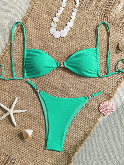 Damen sexy Bikini Zweiteiler ist in Ordnung. Die Accessoires haben eine glänzende Textur und ein spezielles Material