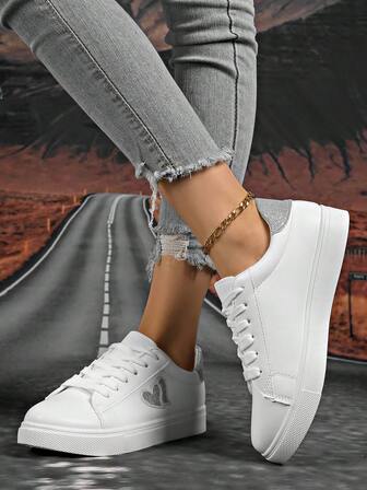 Women's Fashion Gold Heart Decor Lace Up Casual Sneakers, Comfortable Summer Shoes