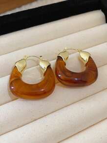 Women's Resin U-Shaped Retro Coffee Earrings, European And American Exaggerated Personalized Design, Niche High-End, Daily Commute Matching, Breaking Monotony, Adding Retro Chic, Party Wear As Visual Focus, Suitable For Autumn/Winter Outfits, Easily Upgrading Overall Styling