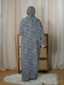 Women's Lace Trim Ditsy Floral Zip Up Abaya, Breathable All-Season Robe - Black and White - View 3