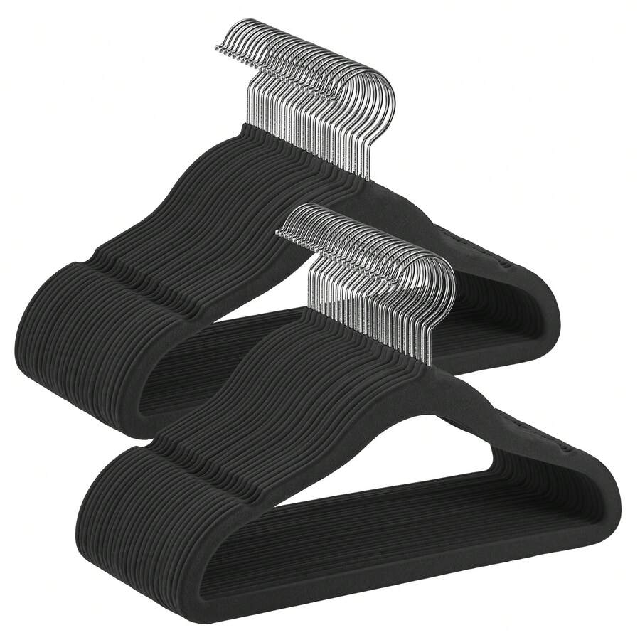 SONGMICS Perchas Infantiles, Juego de 50, Perchas de Terciopelo con Ganchos, Perchas Antideslizantes para Ropa, Negro Tinta MCRF027B05 - Negro - Ver 1