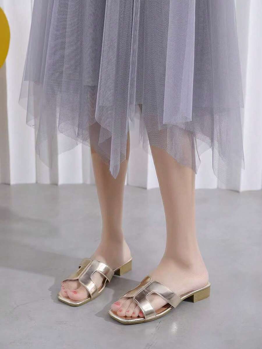 Summer Fashionable Elegant Simple Low-Heel Sandals - Gold - View 1