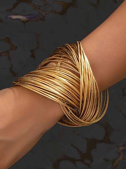 3 Sizes Available: 30pcs/Set, 50pcs/Set, 77pcs/Set Matte Gold Tone Coil Bangle Bracelet, Designed For Women, Suitable For Party, Holiday, Jewelry Accessory (Note: The 50pcs Set Is Shown In The Main Image, The 77pcs Set Has A Better Wearing Effect, The 30pcs Set Has Slightly Different Wearing Effect, And The Product Color May Vary Slightly Under Different Lighting Conditions, Suitable For Different Wrist Sizes)