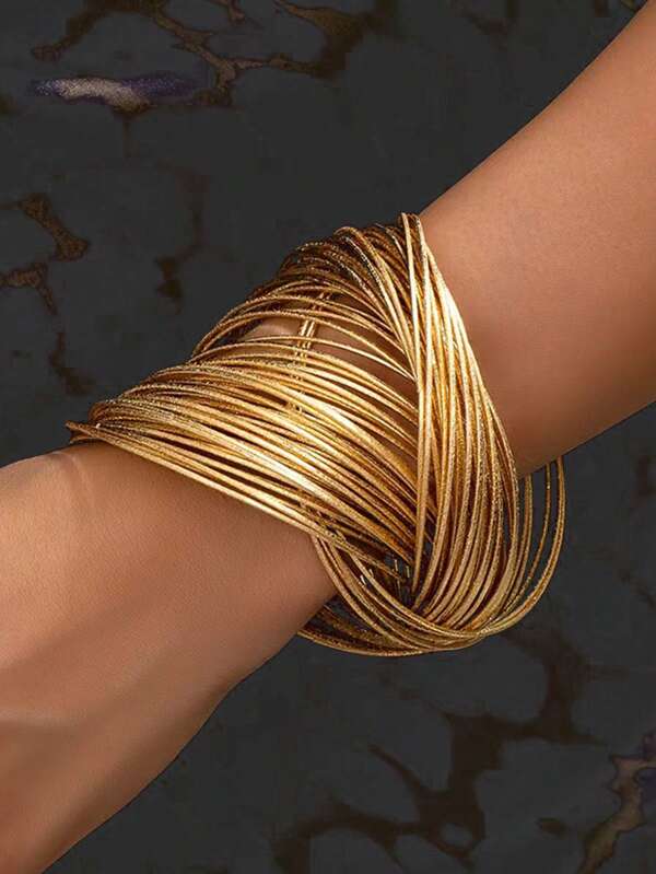3 Sizes Available: 30pcs/Set, 50pcs/Set, 77pcs/Set Matte Gold Tone Coil Bangle Bracelet, Designed For Women, Suitable For Party, Holiday, Jewelry Accessory (Note: The 50pcs Set Is Shown In The Main Image, The 77pcs Set Has A Better Wearing Effect, The 30pcs Set Has Slightly Different Wearing Effect, And The Product Color May Vary Slightly Under Different Lighting Conditions, Suitable For Different Wrist Sizes)
