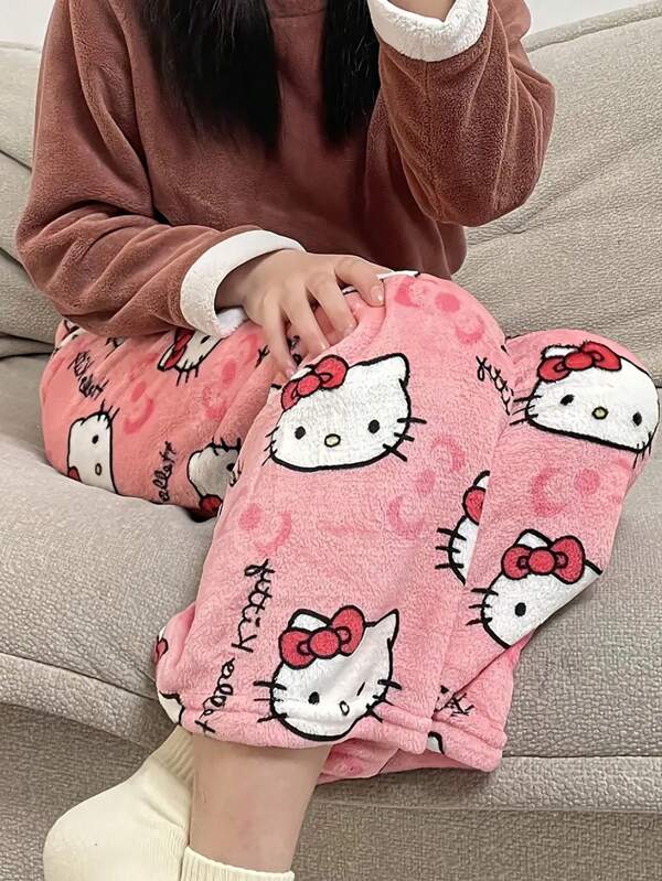 Sanrio Pijamale din flanel autorizate Sanrio, model Kawaii Sanrio Hello Kitty, pantaloni casual pentru femei, desene animate albe, cadou de modă de toamnă, vacanță