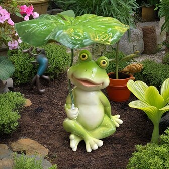 Charming Green And White Frog Statue With Umbrella - Rustic Resin Garden Statues, Big Eyes And Cuddly Design, Indoor/Outdoor Home Decor, Adds Unique Natural Touch, Outdoor Statue | Whimsical Decoration | Detailed Design