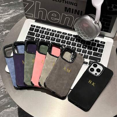 Funda de teléfono personalizada con iniciales y nombre compatible con teléfonos 17, 16, 15, 14, 13, 12, 11 Pro Max, 17 Air, de lujo, de cuero suave, con grabado personalizado y estampado dorado como regalo, funda de teléfono linda, compatible con MagSafe