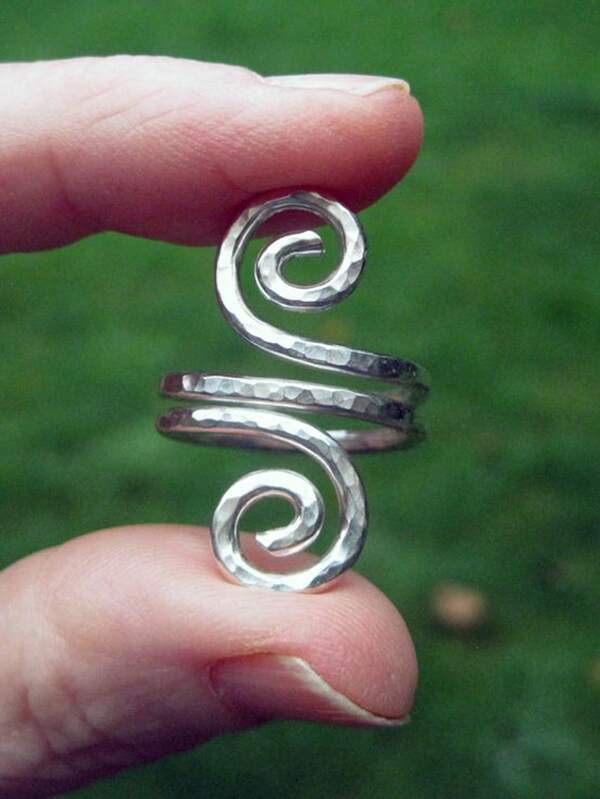 1pc Spiral Line Openwork Copper Alloy Ring, Minimalist & Unique Style Suitable For Men And Women Everyday Wear