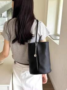 Soft Leather Bucket Vegetable Basket Bag, 2025 Summer New Handbag, Niche Shoulder Bag, Commuting Armpit Bag