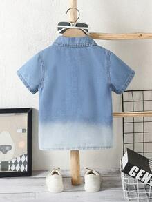 1pc Young Boy Fashionable Casual Gradient Single Breasted Chest Pocket Denim Collar Short Sleeve Shirt, Spring/Summer - Light Wash - View 2