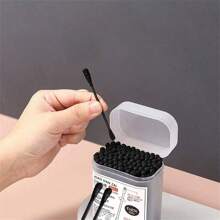 100/300/600 قطعة من أعواد التنظيف المزدوجة الرؤوس للمستحضرات التجميلية، تصميم مزدوج (رأس حلزوني + رأس ملعقة الأذن في واحد)، تخزين في علبة منفصلة، صديقة للبشرة وناعمة، لا تنكسر بسهولة، لا تضر البشرة، لا تتساقط وبقوة امتصاص للماء، يمكن استخدامها لتزيين مكياج العيون والشفاه الرقيقة وتنظيف قناة الأذن والجروح