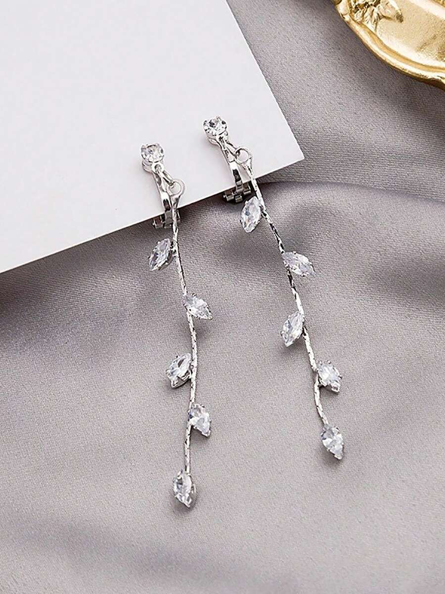 1 Pair Fashionable Personalized Leaf Tassel Long Ear Clips - Silver - View 1