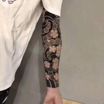 (Cherry Blossom Arm Large Tattoo) Botaniska tillfälliga tatueringsdekaler, realistiska och långvariga tillfälliga tatueringar, vattentäta och gnidningsbeständiga, varar 7-15 dagar