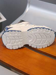 1双2024秋季新款儿童轻便运动鞋，儿童时尚软底休闲鞋 - 藍色 - 查看 7