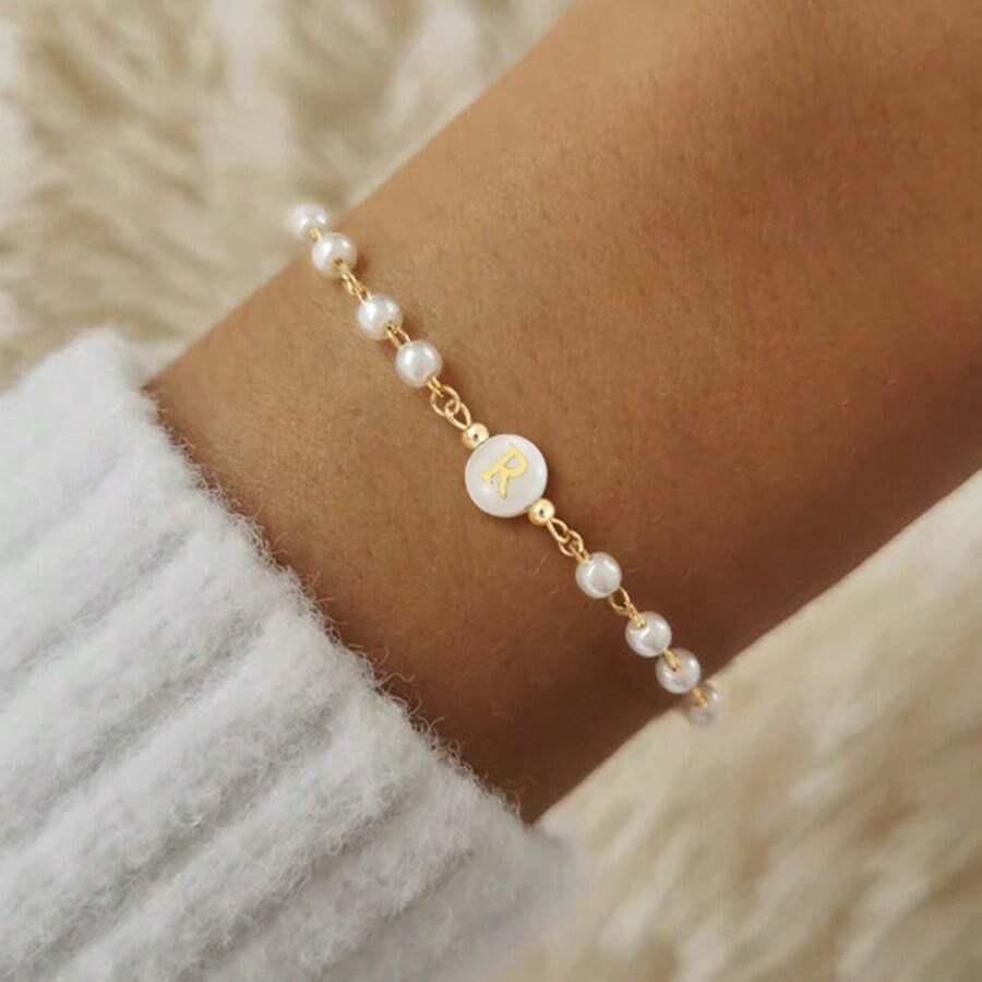 1pc Simple Classic Round Shell Initial Faux Pearl Beaded Bracelet For Women - Yellow Gold - View 1