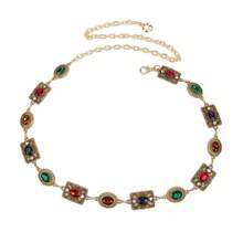 Cinturón de lujo estilo vintage europeo de metal con cadena y rhinestones tallados, con patrón geométrico elegante como accesorio para trajes y vestidos, apto para primavera, verano, otoño e invierno