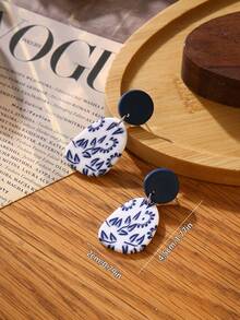 1 Pair Handmade Blue China Porcelain Pattern Geometric Design Polymer Clay Earrings, Fashionable & Unique For Parties, Outings And Daily Wear - Blue - View 4