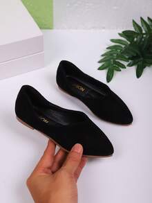 春夏季新款尖头平底女童绒面低鞋面舒适低跟时尚鞋 - 黑色 - 查看 1